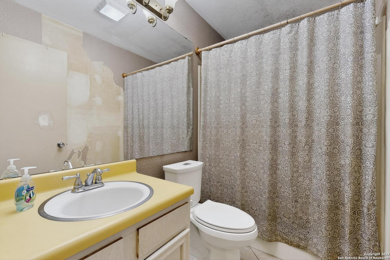 5215 Village Row San Antonio TX 78218