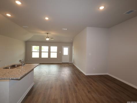 4819 Maiz Valley San Antonio TX 78222