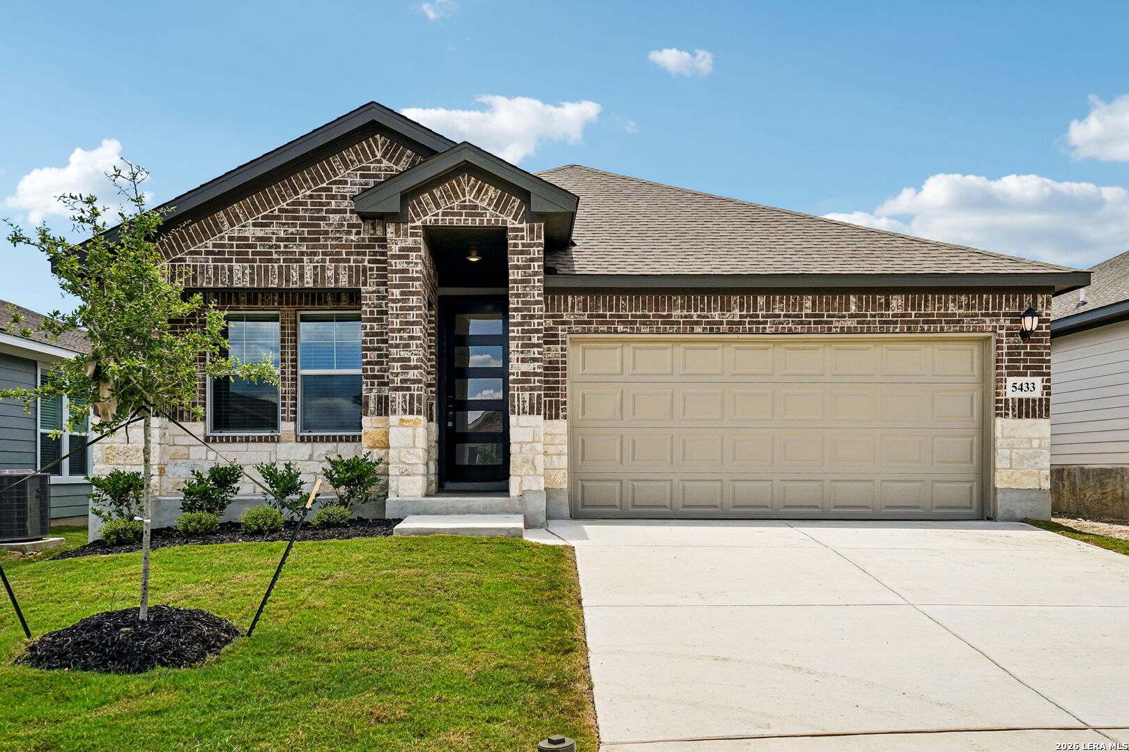 5433 Wrangler Way Marion TX 78124
