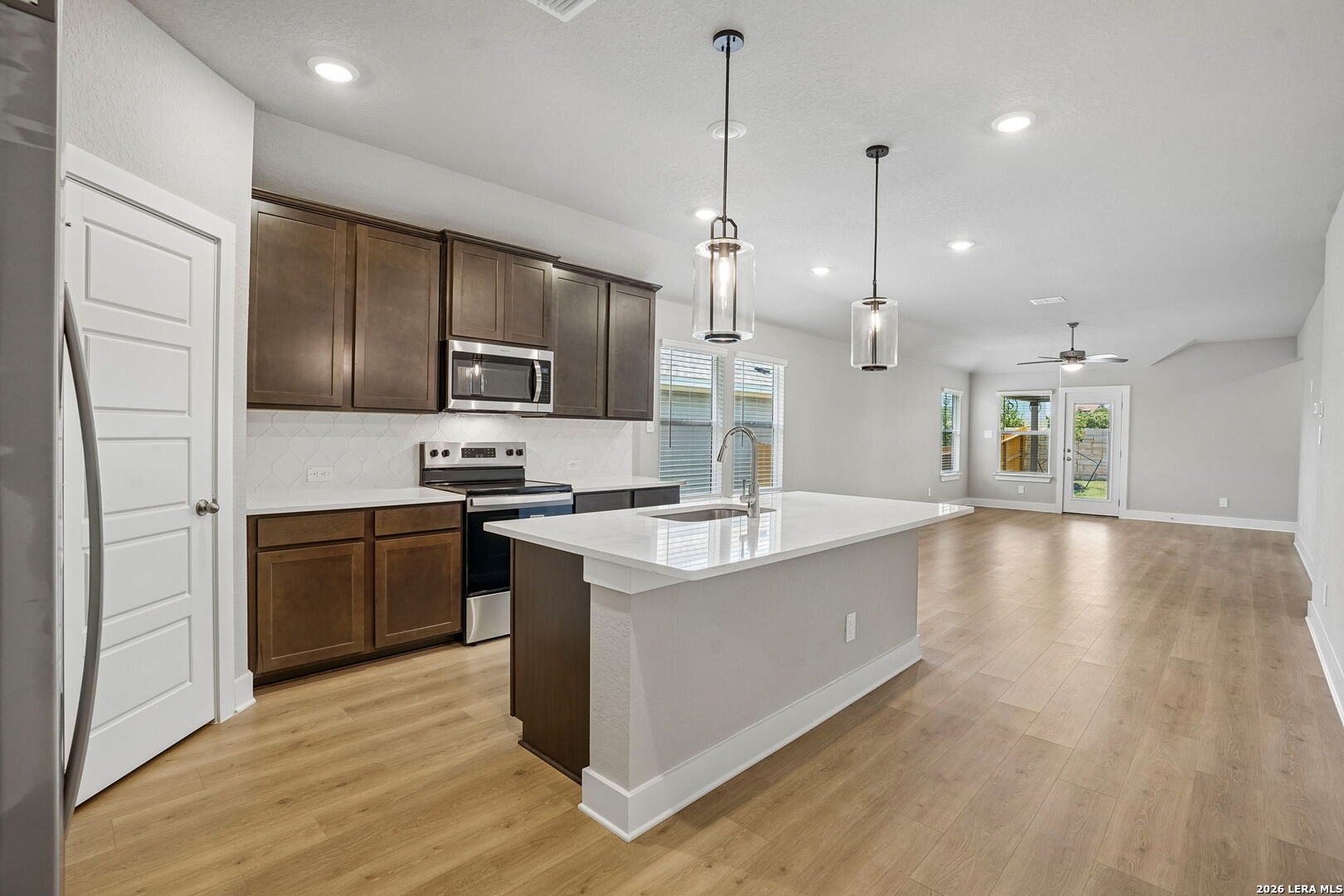 5433 Wrangler Way Marion TX 78124