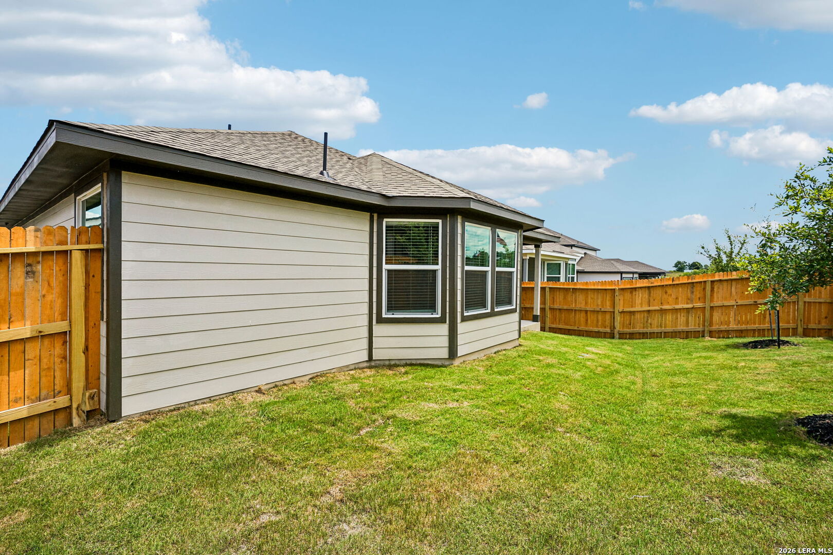 5433 Wrangler Way Marion TX 78124