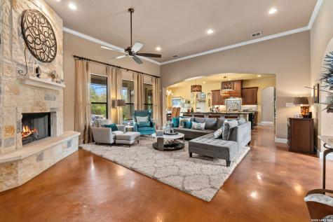 17203 Clovis Helotes TX 78023