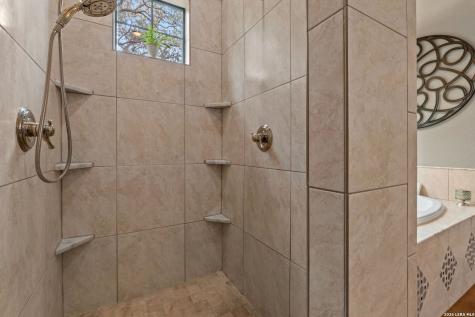 17203 Clovis Helotes TX 78023