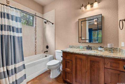 17203 Clovis Helotes TX 78023