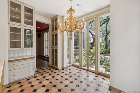 424 Ivy San Antonio TX 78209