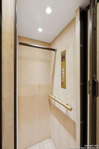 424 Ivy San Antonio TX 78209