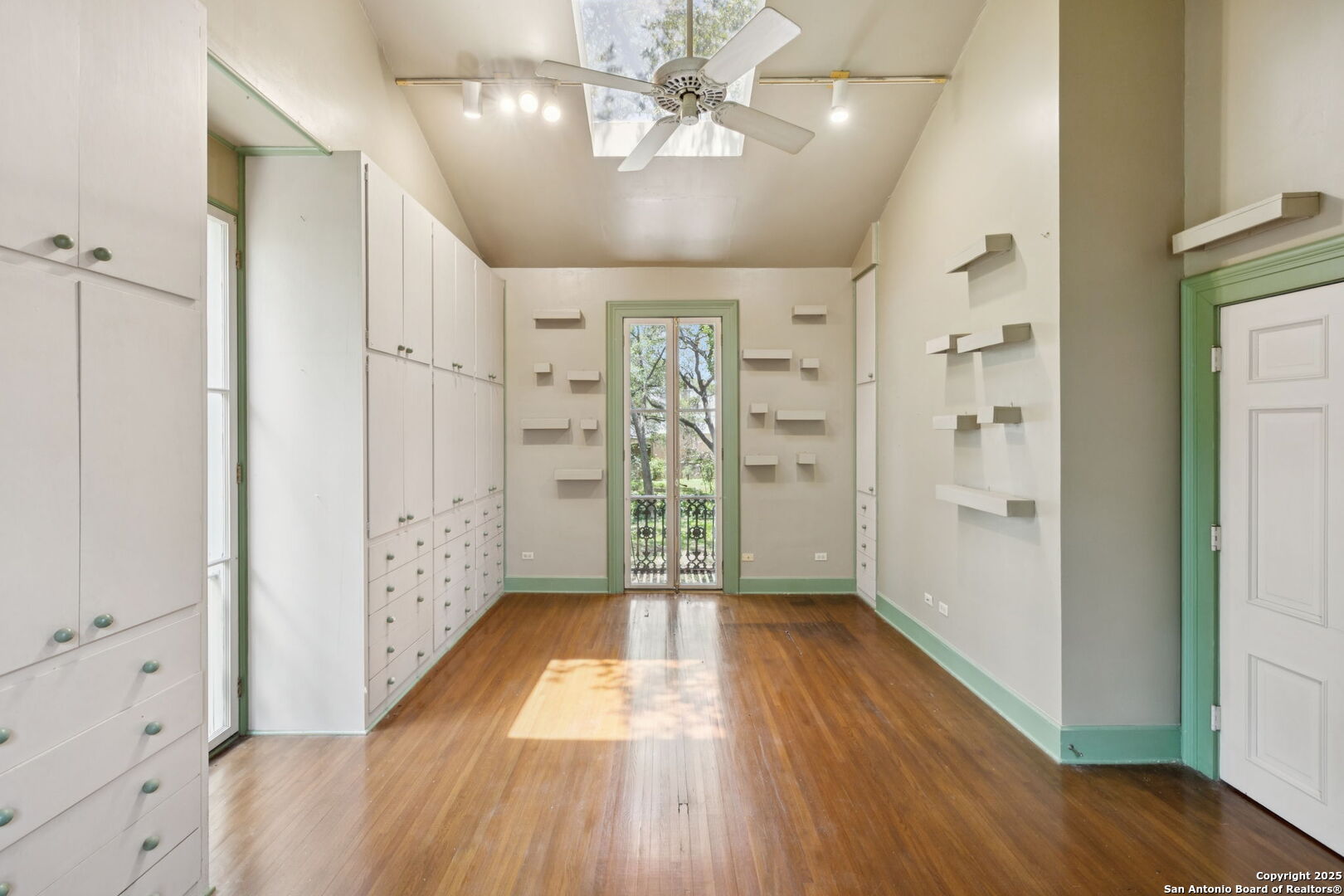 424 Ivy San Antonio TX 78209