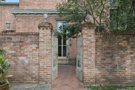 424 Ivy San Antonio TX 78209