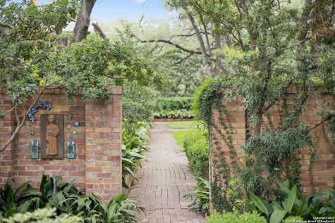 424 Ivy San Antonio TX 78209