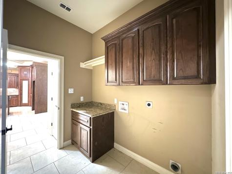 1503 Lewis Kingsville TX 78363