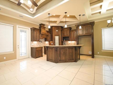 1503 Lewis Kingsville TX 78363