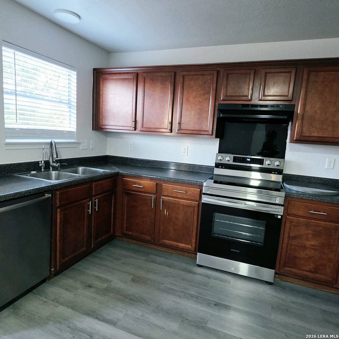 8418 Adams Hill San Antonio TX 78227