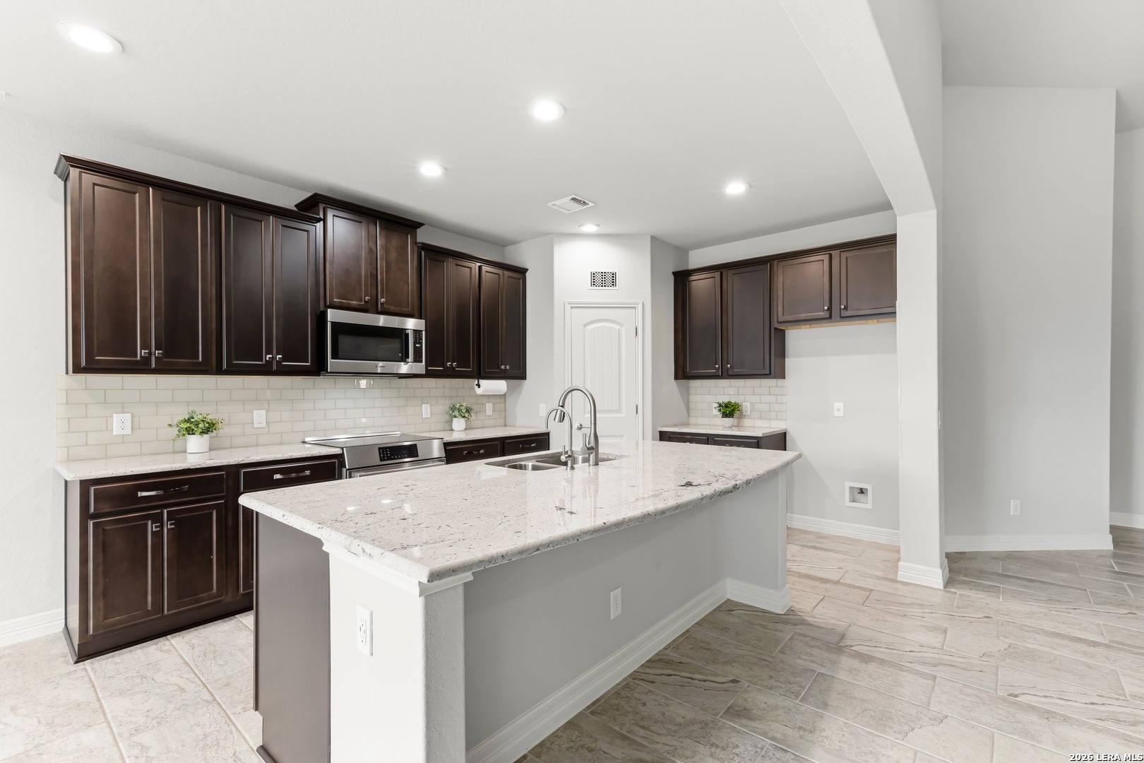 836 Stratus Path New Braunfels TX 78130