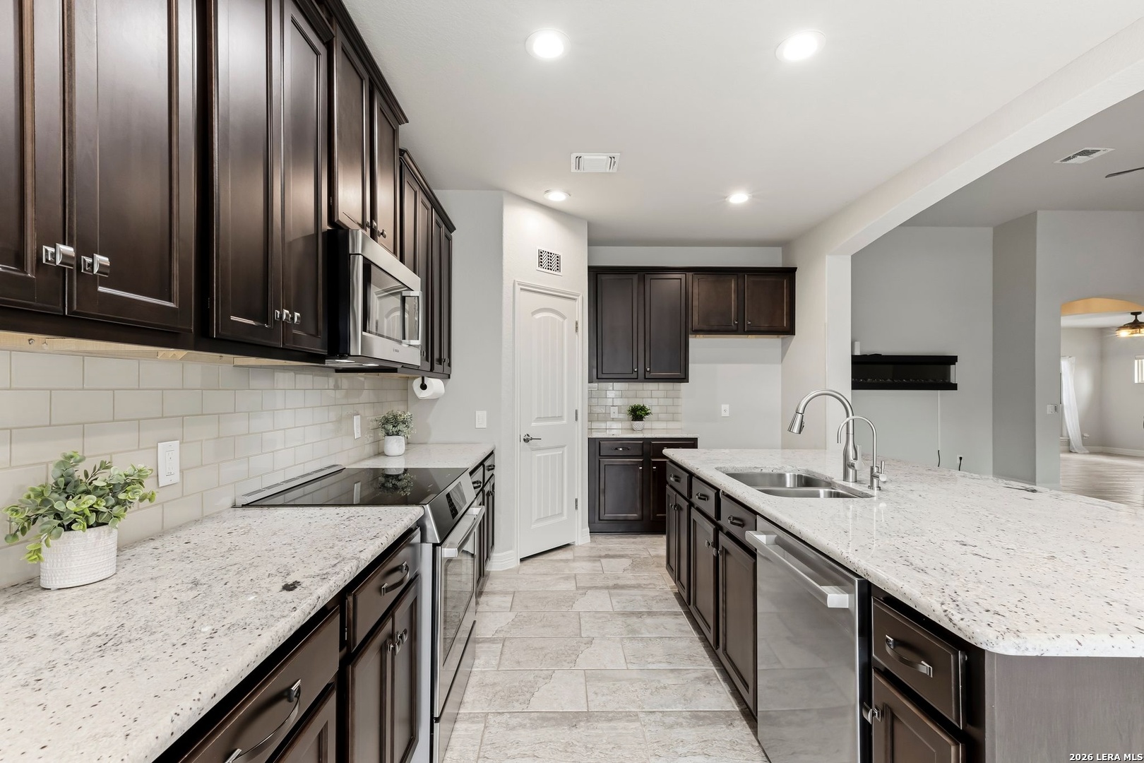 836 Stratus Path New Braunfels TX 78130