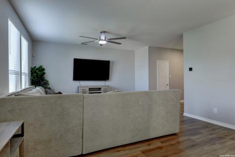 8419 Fortuna Valley San Antonio TX 78252