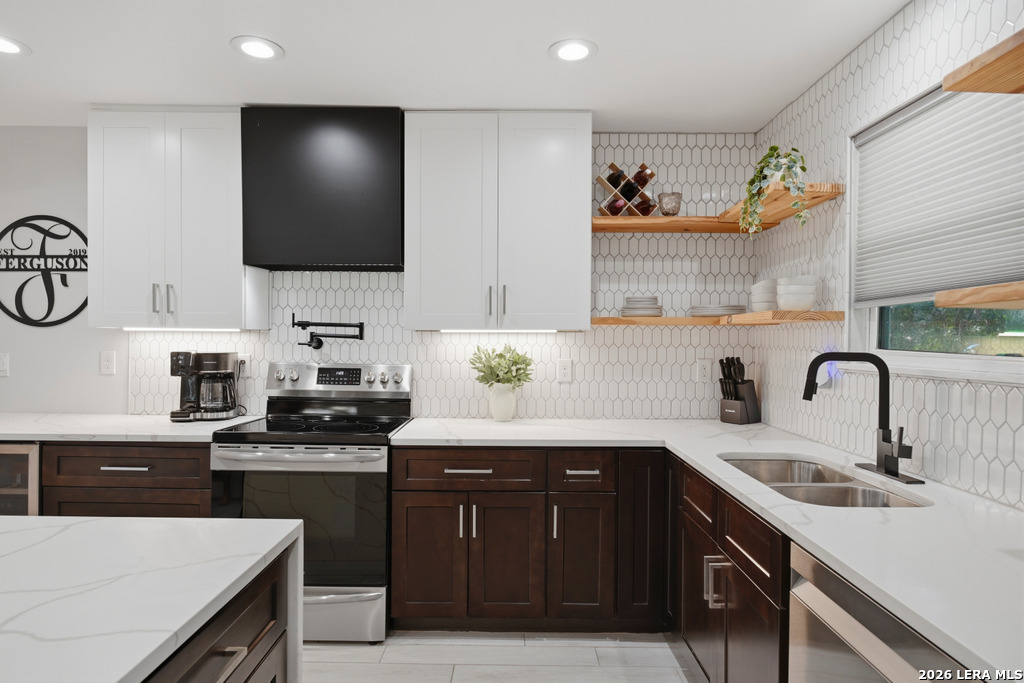 275 E Fair Oaks Place Alamo Heights TX 78209