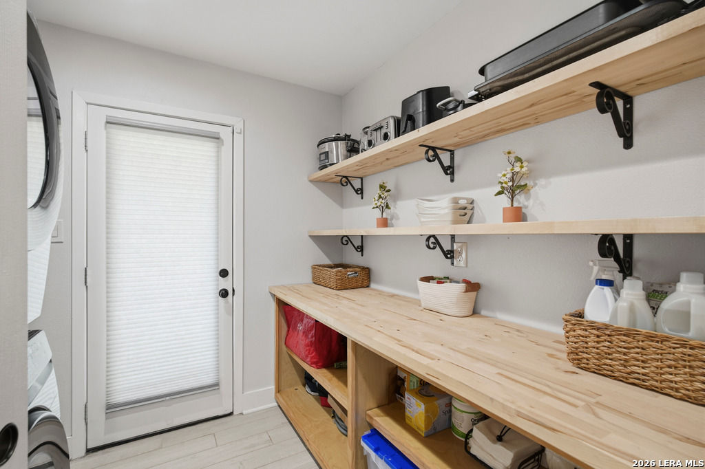275 E Fair Oaks Place Alamo Heights TX 78209