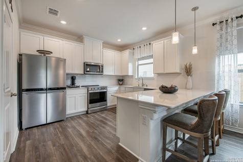 10007 Overlook Point San Antonio TX 78245