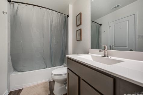 10007 Overlook Point San Antonio TX 78245
