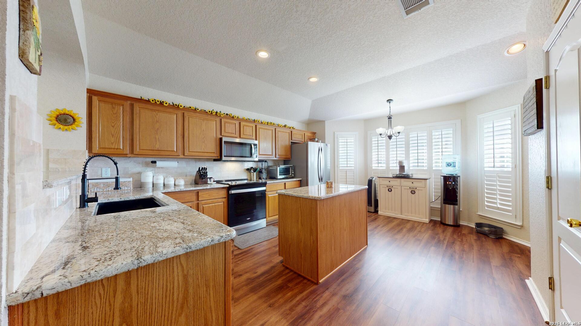 9027 Liberty View Converse TX 78109