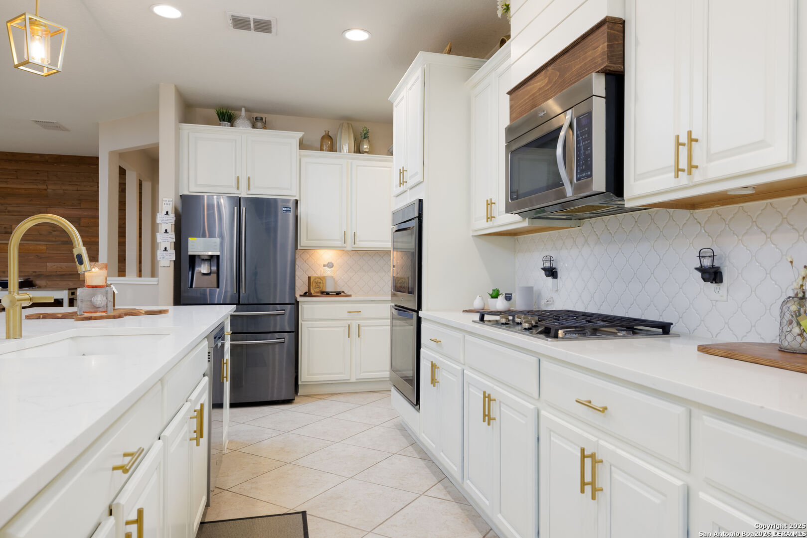 12027 Hunt Estate San Antonio TX 78253