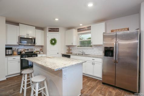 1018 Andean Emerald San Antonio TX 78253