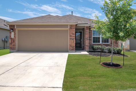 9008 Longhorn Park Converse TX 78109
