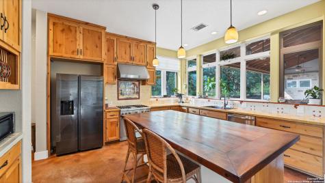 475 Jackson Road Kingsbury TX 78638