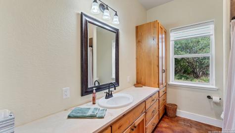 475 Jackson Road Kingsbury TX 78638