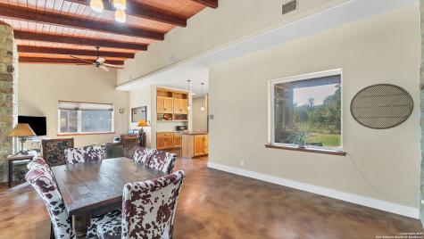475 Jackson Road Kingsbury TX 78638