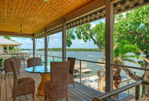 204 N Waterway Drive Kingsland TX 78639