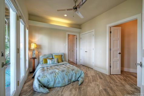 204 N Waterway Drive Kingsland TX 78639