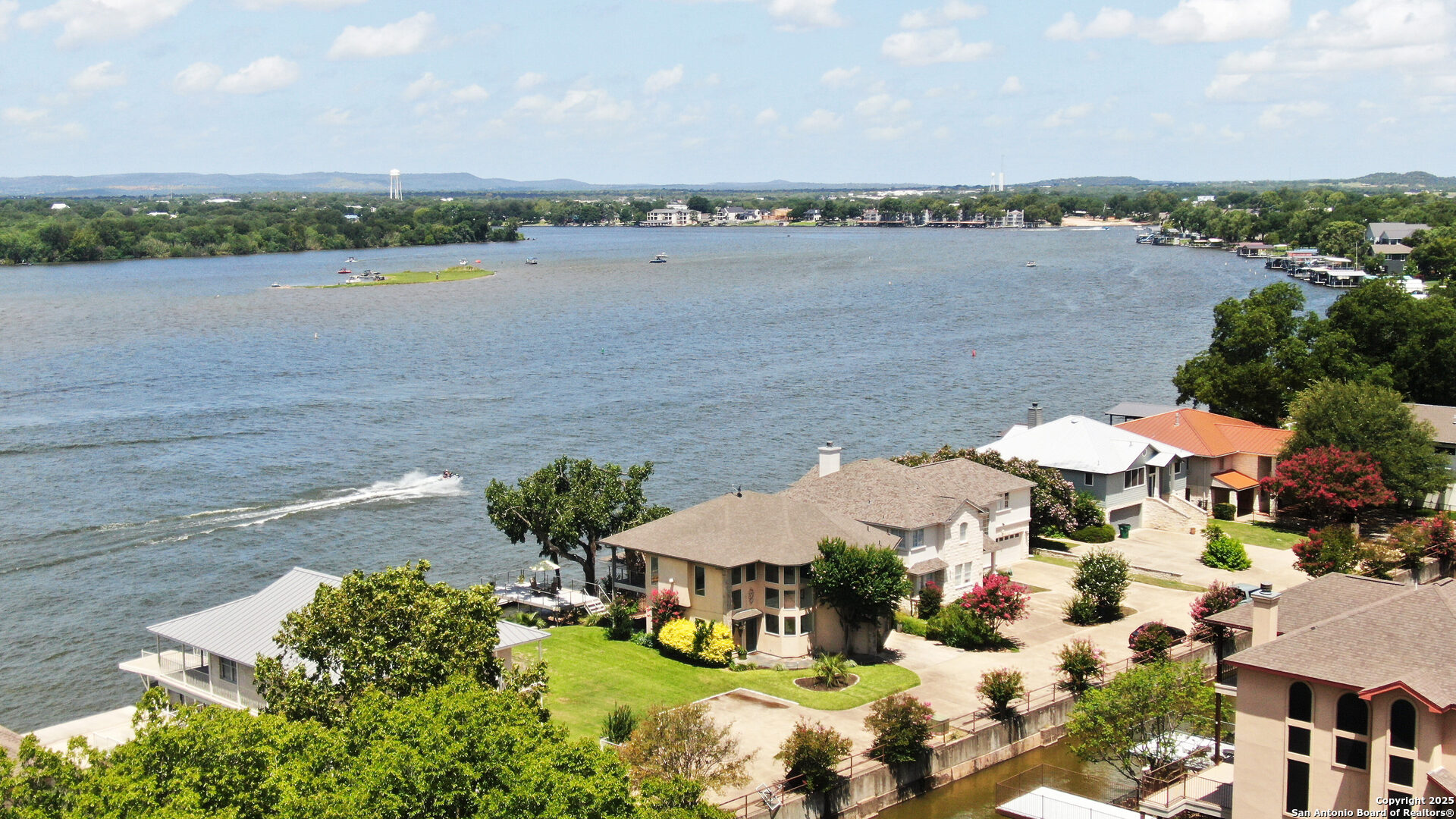 204 N Waterway Drive Kingsland TX 78639