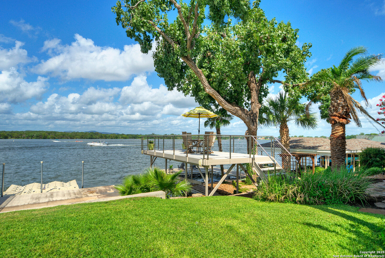 204 N Waterway Drive Kingsland TX 78639