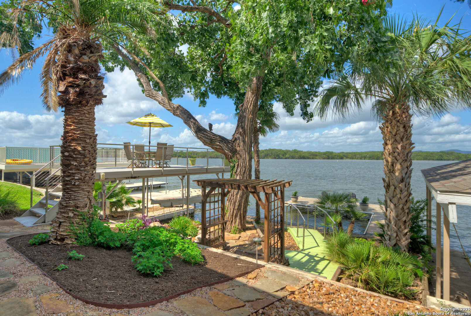 204 N Waterway Drive Kingsland TX 78639