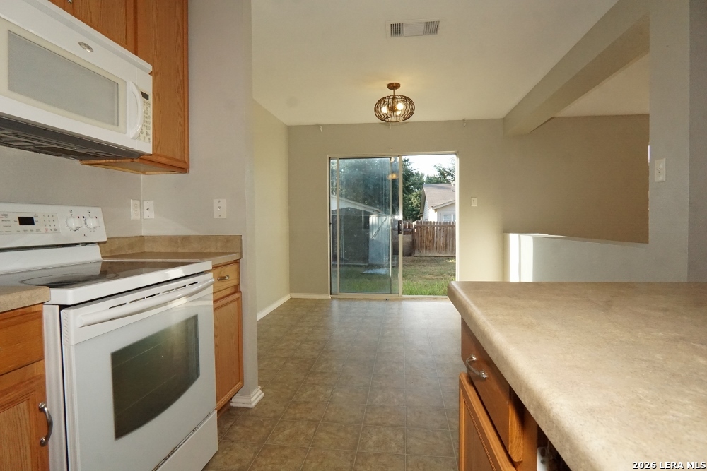 9843 Barhill Bay San Antonio TX 78245