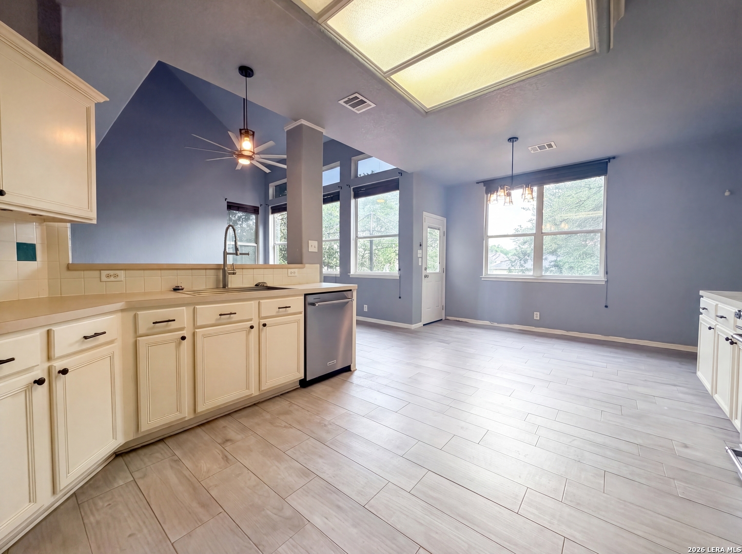 902 La Cascada San Antonio TX 78258