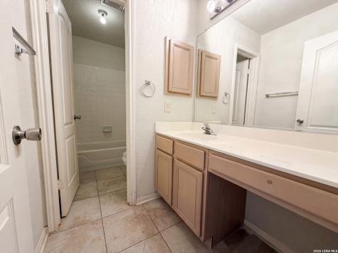 902 La Cascada San Antonio TX 78258