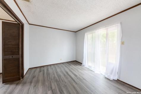 5831 Sky Country San Antonio TX 78247