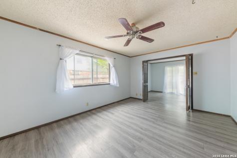 5831 Sky Country San Antonio TX 78247