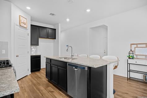12811 Azan Heights San Antonio TX 78245
