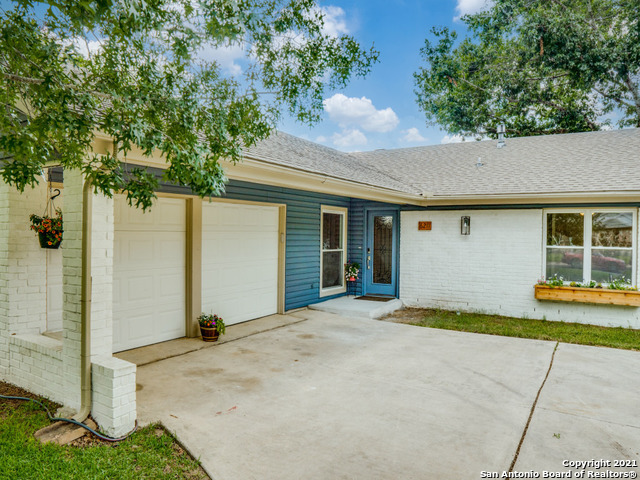 6211 Battery Lane San Antonio TX 78233