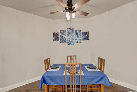 503 Private Road 5764 Lacoste TX 78039