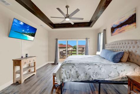 503 Private Road 5764 Lacoste TX 78039