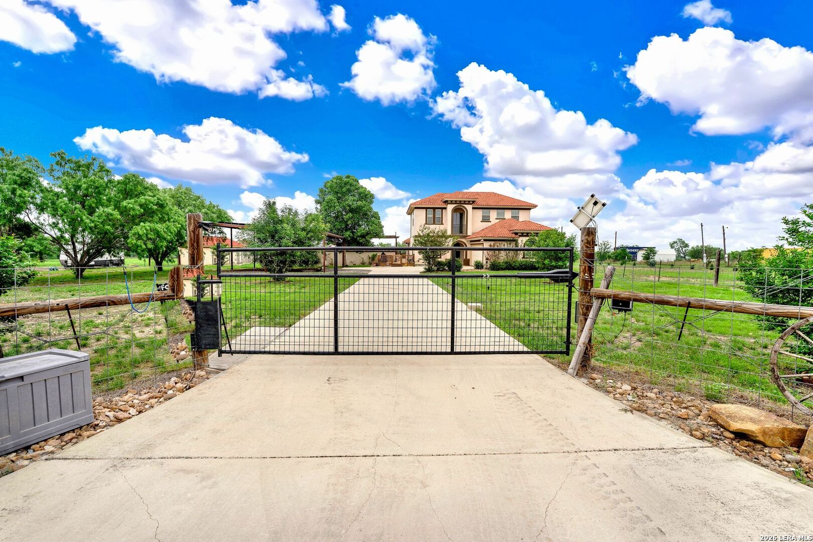 503 Private Road 5764 Lacoste TX 78039