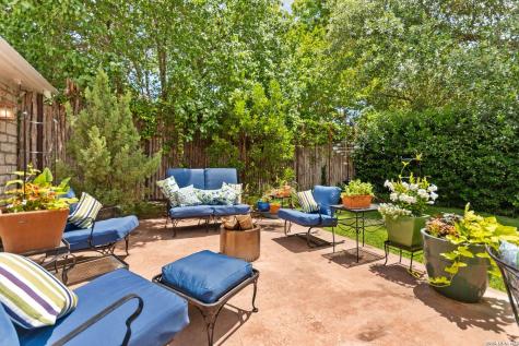 904 N Lincoln Street Fredericksburg TX 78624