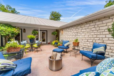 904 N Lincoln Street Fredericksburg TX 78624