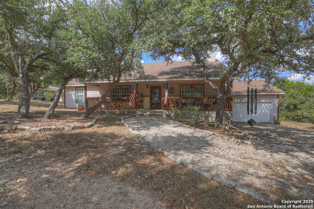 911 Heritage Canyon Lake TX 78133