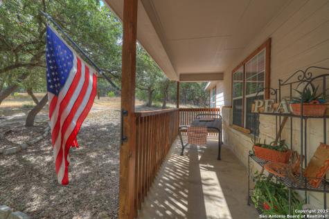 911 Heritage Canyon Lake TX 78133