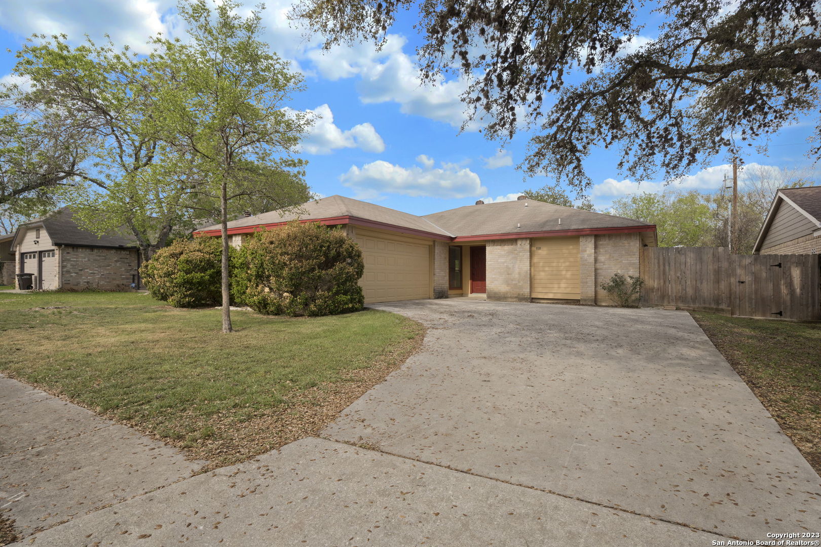 6518 Forest Village San Antonio TX 78250